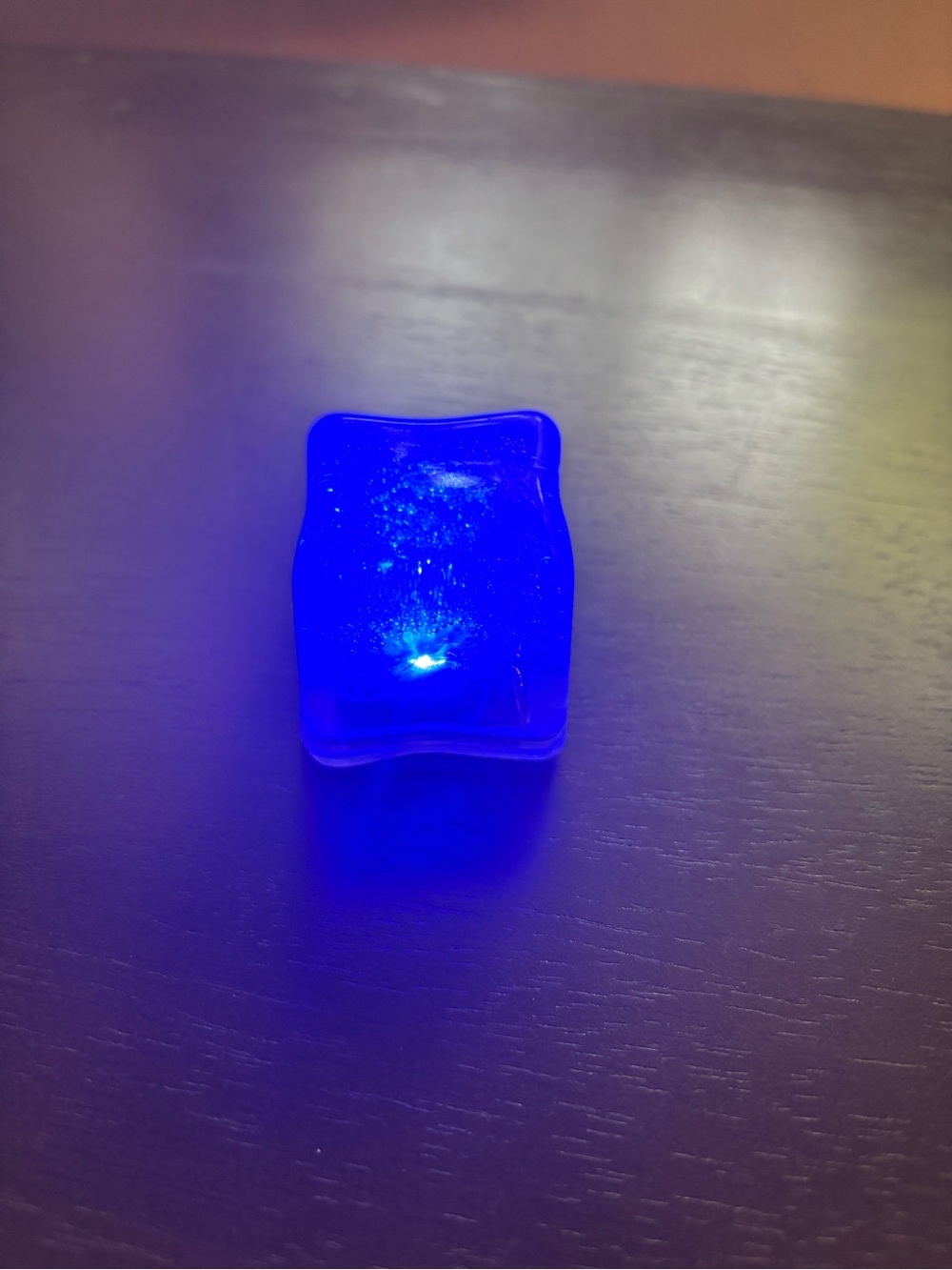 Color Changing Reusable Ice Cube – LiteCube - Picture 2 of 5